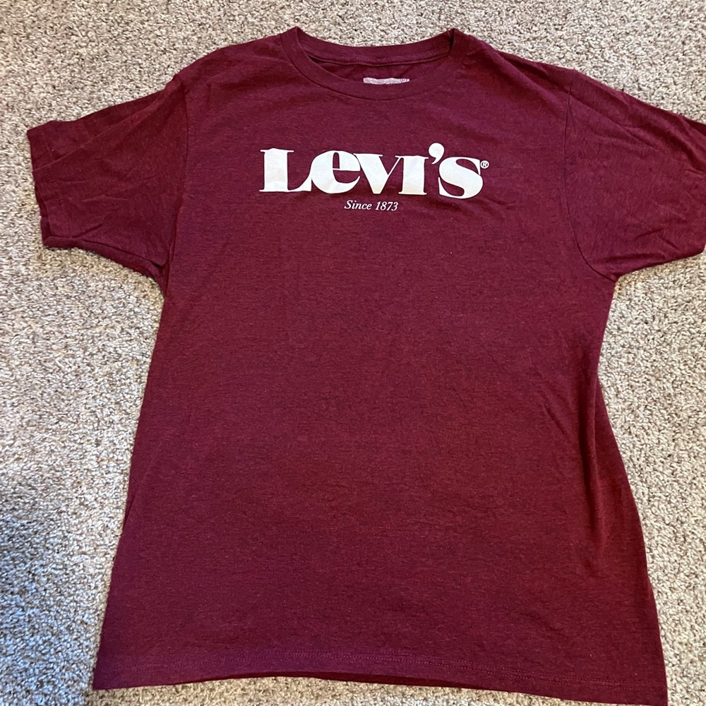 Levi's Burgundy Short Sleeve Tee